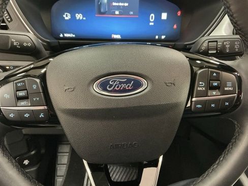 Used 2023 Ford Escape Platinum w/ Premium Technology Package image 28