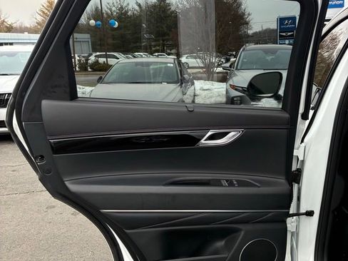 Used 2025 Genesis GV80 2.5T image 48