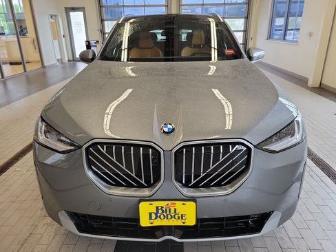 Used 2026 BMW X3 xDrive30i w/ Premium Package AWD/4WD image 2