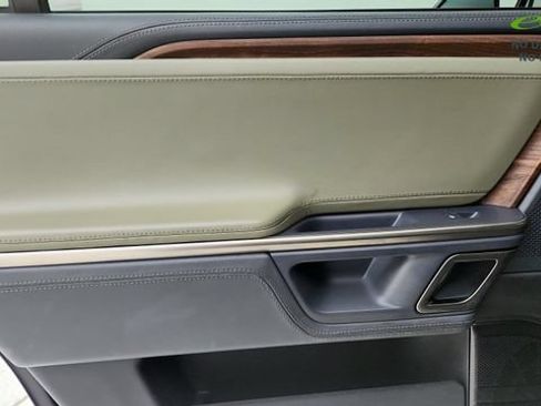 Used 2024 Rivian R1S Adventure AWD/4WD image 51