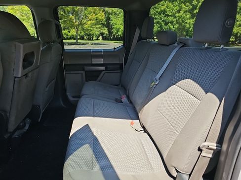Used 2019 Ford F150 XLT w/ Equipment Group 302A Luxury AWD/4WD image 17