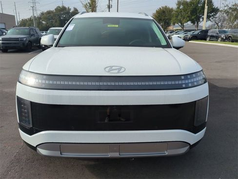 New 2026 Hyundai Ioniq 9 SEL image 3