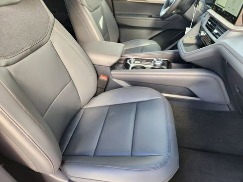 New 2026 Ford Explorer Active w/ Active Comfort Package image 11