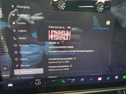 Used 2022 Tesla Model S Plaid image 19