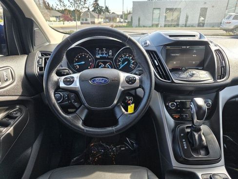 Used 2015 Ford Escape SE w/ Equipment Group 201A AWD/4WD image 12