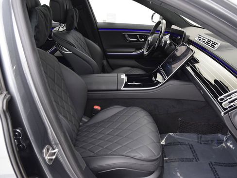 Used 2025 Mercedes-Benz S 580 4MATIC Sedan image 16