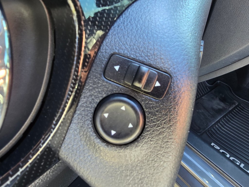 Used 2019 Nissan Rogue SL FWD image 33