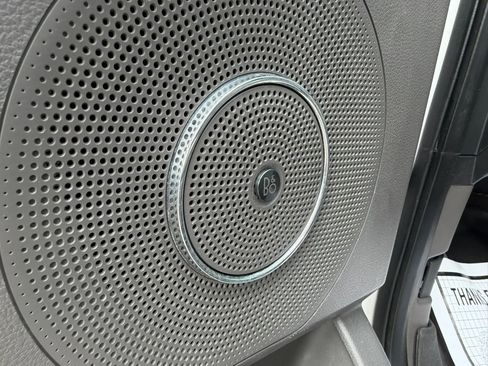 Used 2018 Ford Expedition Limited image 17