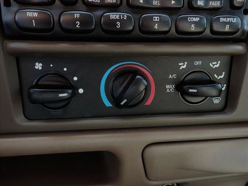 Used 2000 Ford F350 XLT AWD/4WD image 19