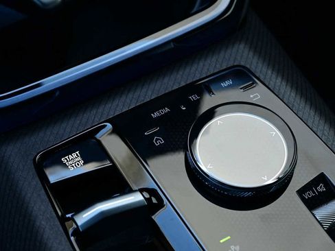 Used 2026 BMW X3 xDrive30 w/ Premium Package image 17