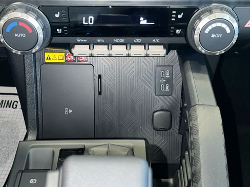 New 2026 Toyota 4Runner TRD Off-Road Premium AWD/4WD image 24