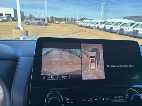 Certified 2024 Nissan Armada SL w/ Captain's Chairs Package image 17