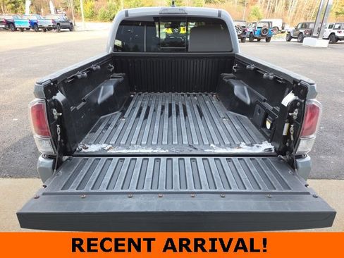 Used 2021 Toyota Tacoma TRD Off-Road image 20