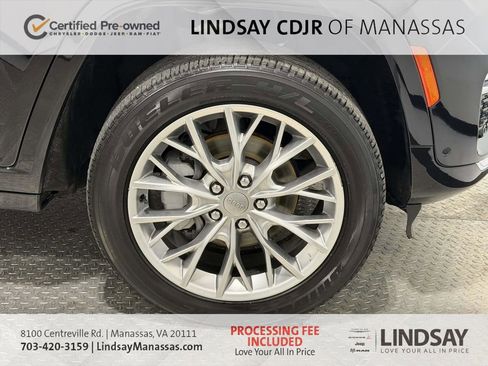 Certified 2022 Jeep Grand Cherokee Summit w/ Luxury Tech Group V AWD/4WD image 10