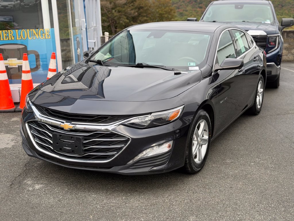 Used 2023 Chevrolet Malibu LT FWD image 1