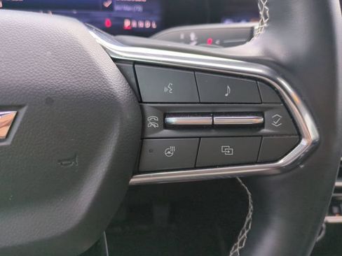 Used 2025 Chevrolet Traverse LT FWD image 31