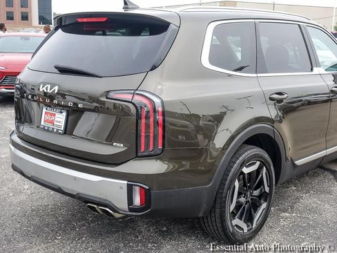 Used 2024 Kia Telluride EX AWD/4WD image 8