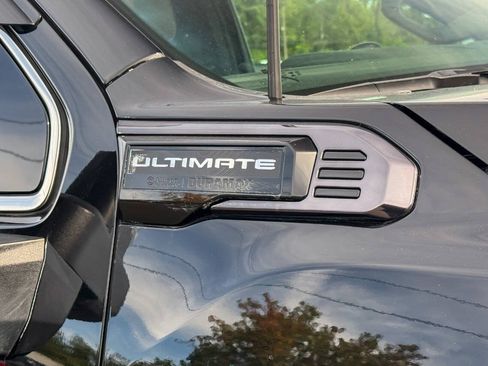 Used 2025 GMC Sierra 3500 Denali Ultimate AWD/4WD image 12
