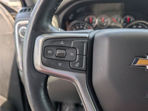 Used 2022 Chevrolet Silverado 1500 LT w/ Z71 Off-Road Package AWD/4WD image 26
