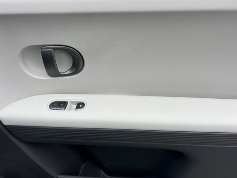 New 2025 Hyundai Ioniq 5 SEL RWD image 22