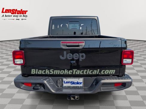 Used 2022 Jeep Gladiator Sport AWD/4WD image 4