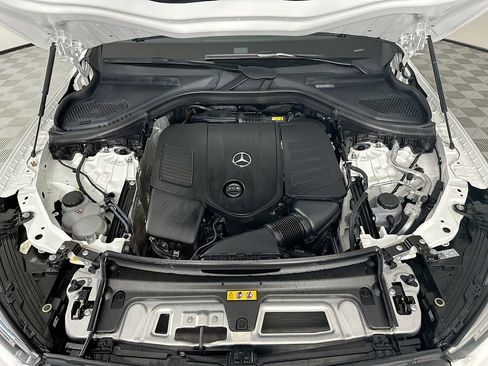 Certified 2023 Mercedes-Benz GLC 300 image 28