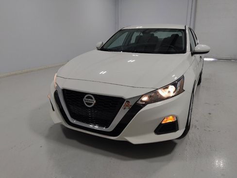 Used 2021 Nissan Altima 2.5 S FWD image 15