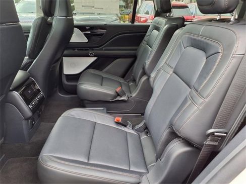 New 2025 Lincoln Aviator Reserve w/ Equipment Group 201A image 10