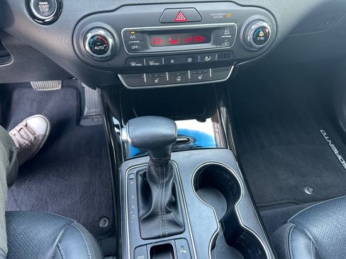 Used 2019 Kia Sorento EX w/ EX Touring Package FWD image 12