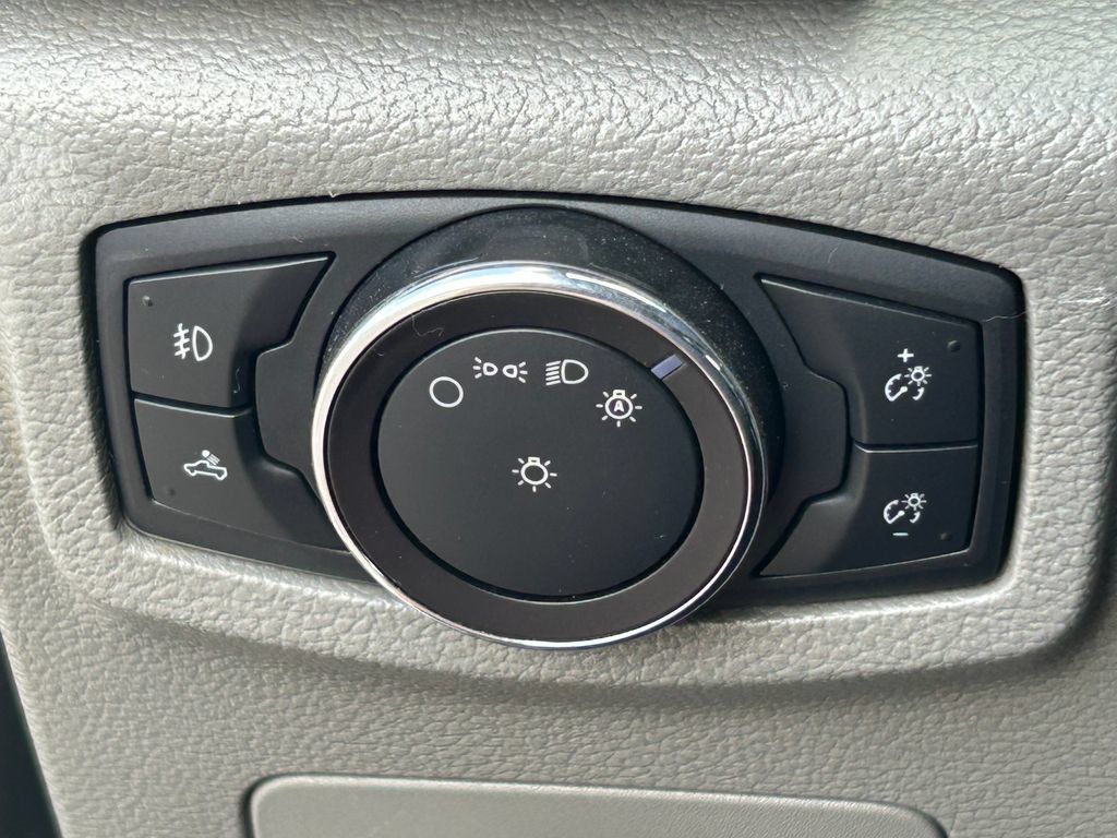 Used 2018 Ford F150 XLT AWD/4WD image 22