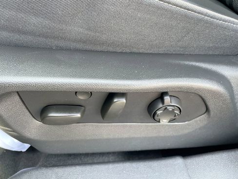 Used 2024 Buick Envision Avenir image 40