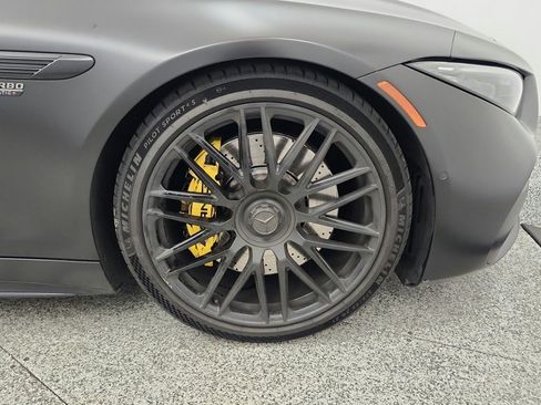 Used 2022 Mercedes-Benz SL 63 AMG 4MATIC image 32