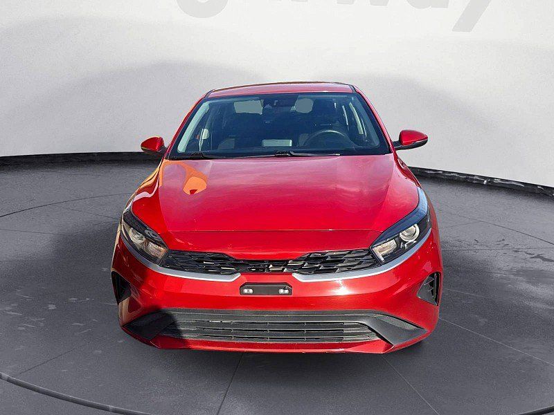 Used 2024 Kia Forte LXS w/ LXS Technology Package FWD image 8