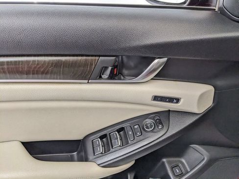 Used 2021 Honda Accord Touring image 14