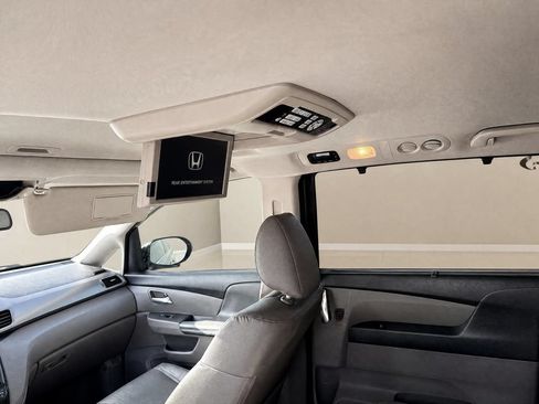Used 2016 Honda Odyssey Touring image 14