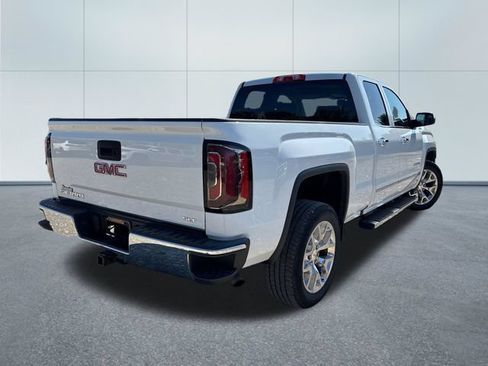 Used 2017 GMC Sierra 1500 SLT w/ SLT Premium Package AWD/4WD image 4