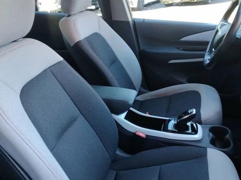 Used 2021 Chevrolet Bolt LT image 12