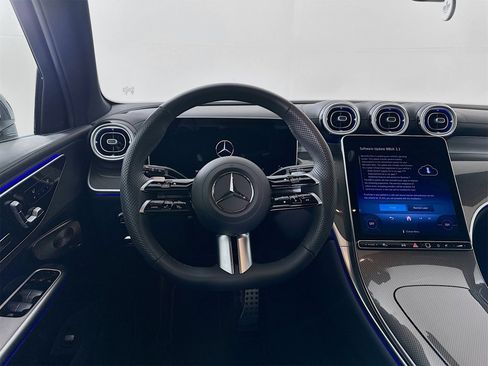 Used 2025 Mercedes-Benz GLC 300 GLC 300 w/ AMG Line image 25