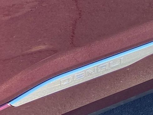 Used 2017 GMC Acadia Denali w/ Technology Package image 29