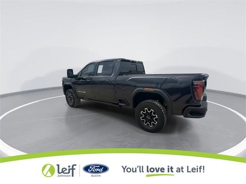 Used 2024 GMC Sierra 2500 AT4X image 8