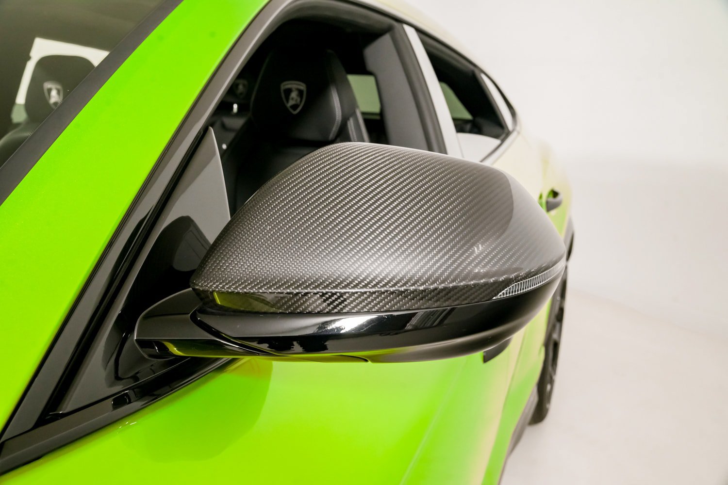 Used 2024 Lamborghini Urus Performante AWD/4WD image 45