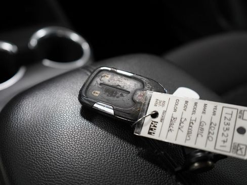 Used 2020 GMC Terrain SLE FWD image 19