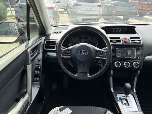 Used 2016 Subaru Forester 2.5i Premium AWD/4WD image 11