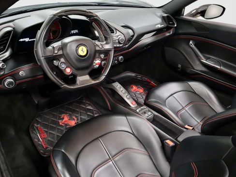 Used 2019 Ferrari 488 Spider RWD image 22