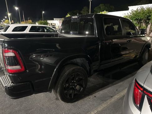 Used 2022 RAM 1500 Laramie AWD/4WD image 5
