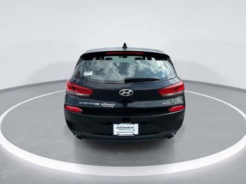 Used 2018 Hyundai Elantra GT Sport FWD image 7