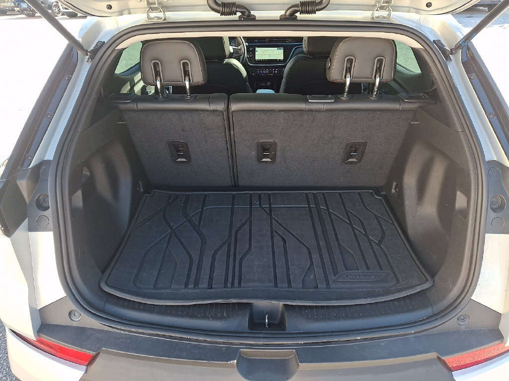 Used 2023 Chevrolet Bolt EUV Premier w/ Sun & Sound Package FWD image 30