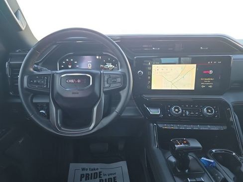 Used 2023 GMC Sierra 1500 AT4 w/ Technology Package AWD/4WD image 12