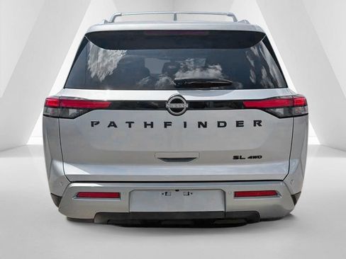 Used 2025 Nissan Pathfinder SL w/ Black Appearance Package AWD/4WD image 6