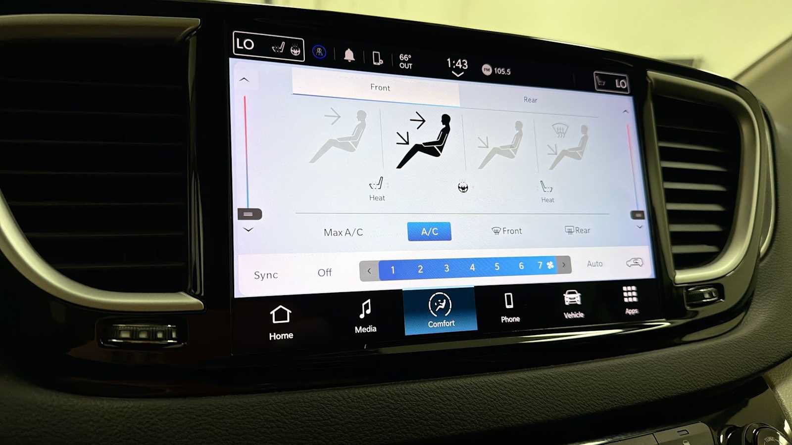 Used 2022 Chrysler Pacifica Touring-L FWD image 20